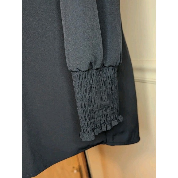 Soft Surroundings Vivian Black Ruffle High Neck Gold Button Up Shirt Size MP - Picture 6 of 9